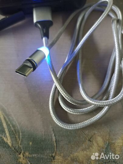 Кабель для зарядки телефона