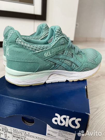 Кроссовки asics женские 39 (25 см)