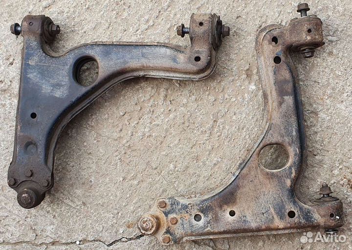 Рычаг Opel Astra G, Zafira A, Vectra B