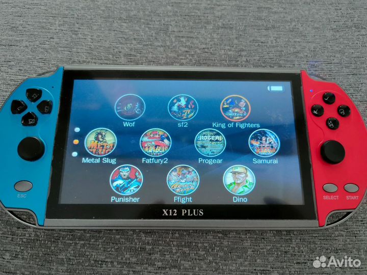 Портативная игровая ретро консоль X12 Plus