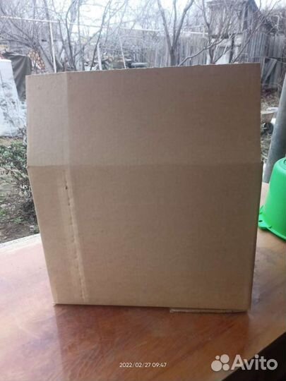 Картонные коробки