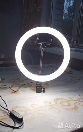 Кольцевая лампа