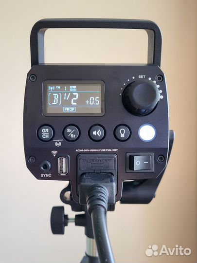 Вспышка Godox ms300 с рефлектором