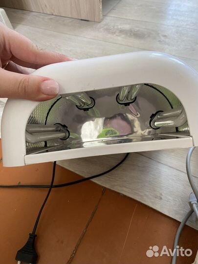 Лампа для ногтей