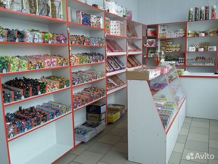 Торговые витрины для магазина (лдсп и стекло)