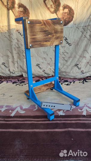 Стойка для лодочного мотора