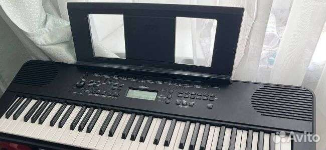 Синтезатор Yamaha PSR-E360B