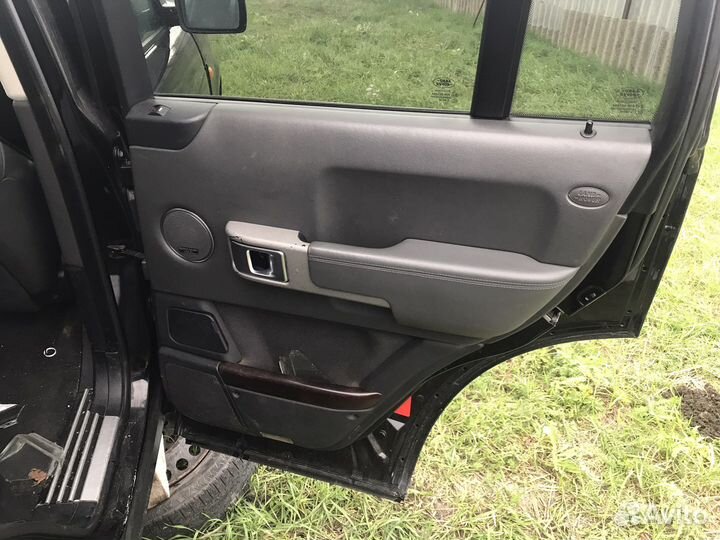 Дверные карты Land Rover Vogue 3