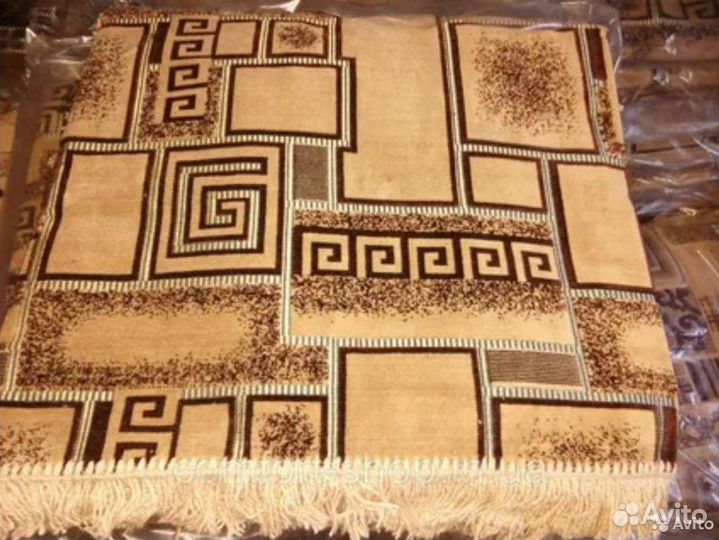 Покрывала на диван и кресла