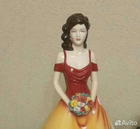 Фарфоровая статуэтка Royal Doulton Pretty Ladies