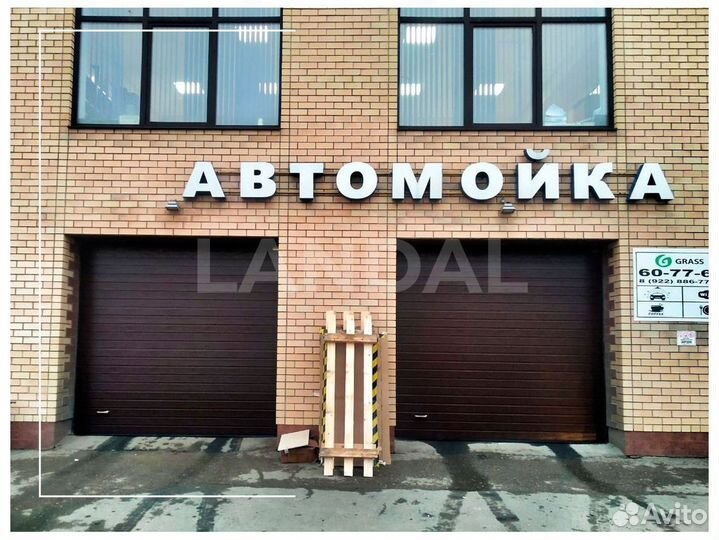 Гаражные секционные ворота