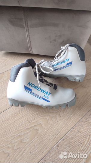 Ботинки лыжные разные размеры