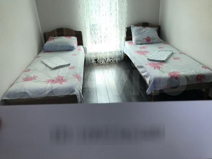 2-к. квартира, 70 м², 2/2 эт.