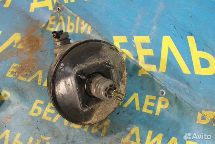 Вакуумный усилитель тормозов Toyota Avensis