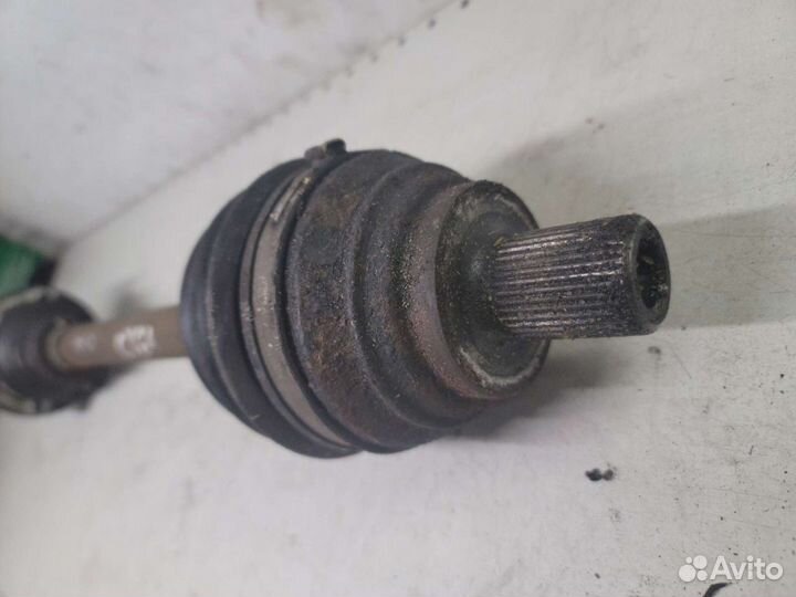 Привод передний левый 2.0 BVY Skoda Octavia A5 1Z