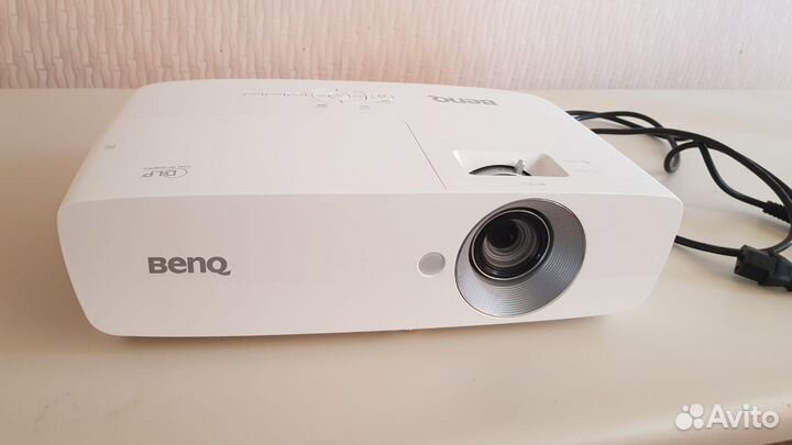 Проектор BenQ W1090 1920x1080 (Full HD), 2000 лм