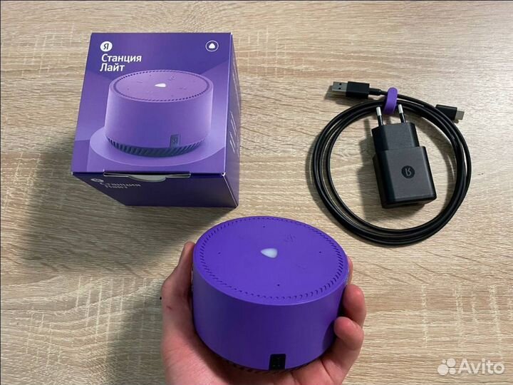 Умная колонка алиса Яндекс станция Лайт