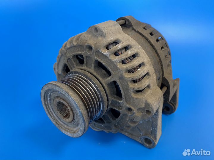 Генератор Opel Astra J P10 A16XER 2010 (б/у)