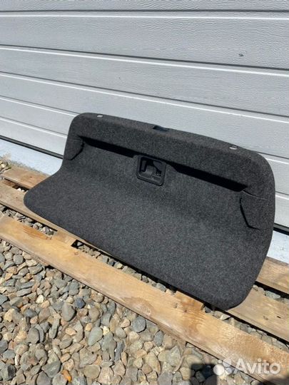 Обшивка крышки багажника Volkswagen Jetta 5 1.9TDI