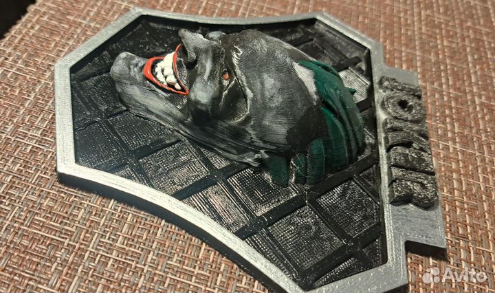 Эмблема на газель