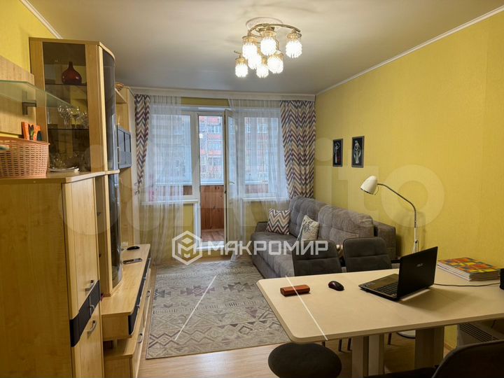 2-к. квартира, 43 м², 3/5 эт.