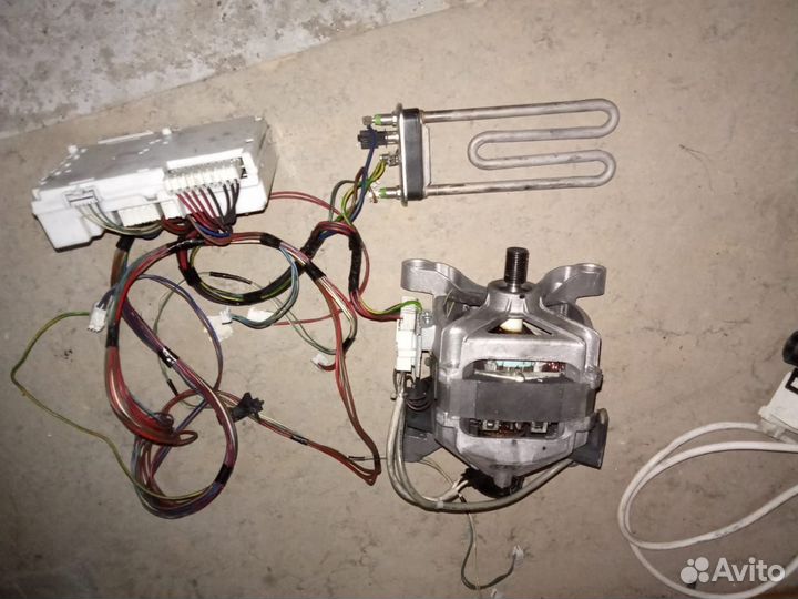 Запчасти от стиральной машинки indesit wisl103