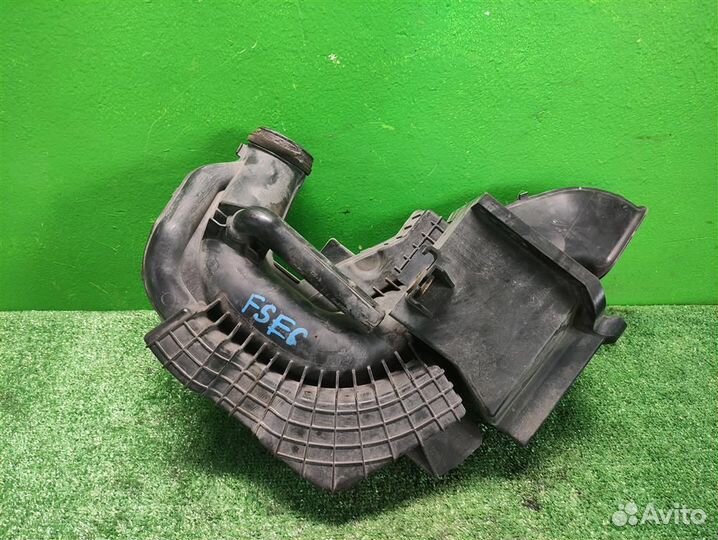 Резонатор воздушного фильтра Mazda 3 (BK) 2005