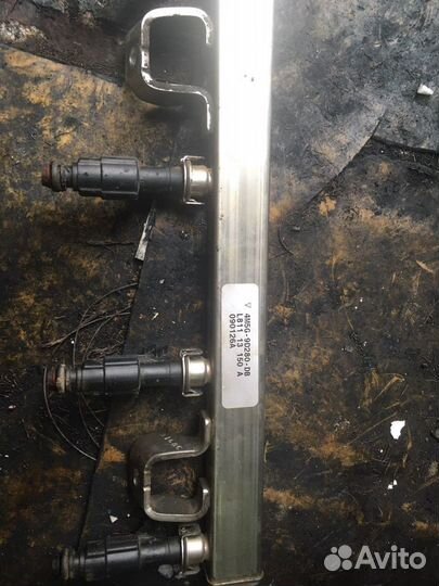 Топливная рампа Ford Focus 2 2.0