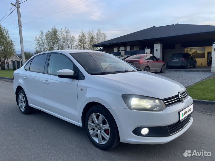 Volkswagen Polo 1.6 AT, 2011, 192 000 км