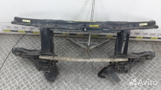 Передняя панель крепления облицовки (телевизор) la