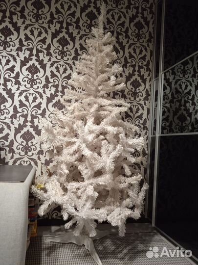 Елка искусственная белая 190 бу