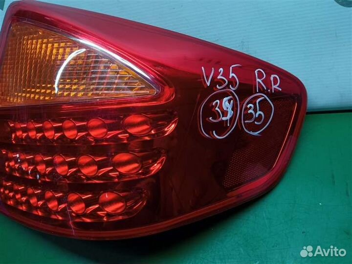 Стоп-сигнал задний правый Nissan Skyline V35