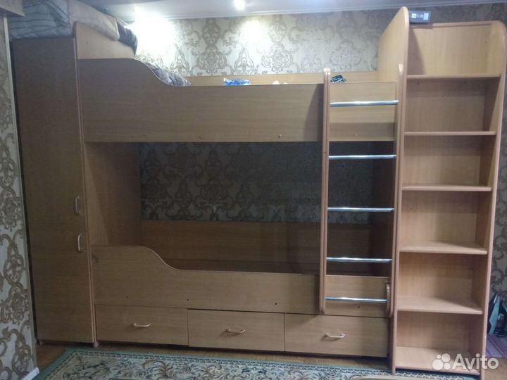 Двухъярусная кровать бу