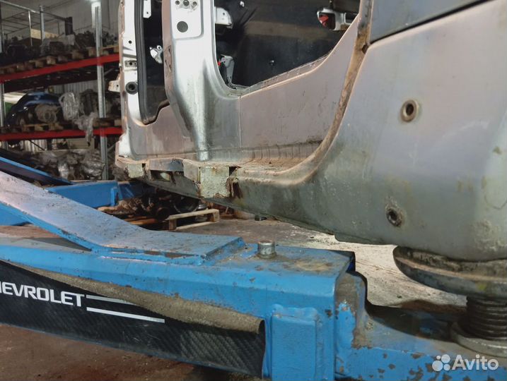 Порог со стойкой левый UAZ Patriot