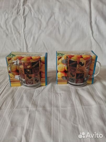 2 кружки с кофейным рисунком в упаковке