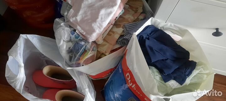 Отдам детские вещи