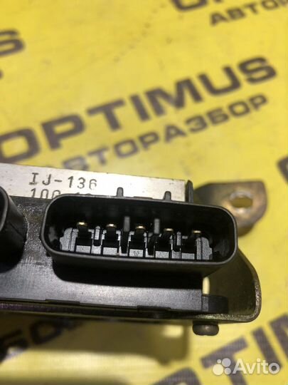 Блок управления форсунками Toyota Voxy