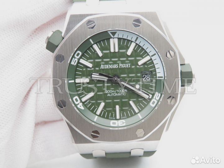 Часы Audemars Piguet Royal Oak Offshore Diver 15710ST.OO.A052CA.01