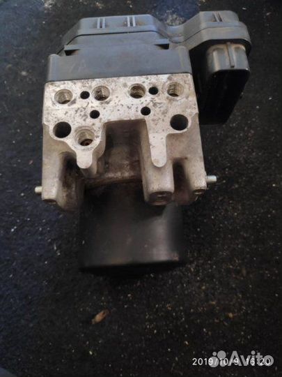 Блок abs Lexus GS300