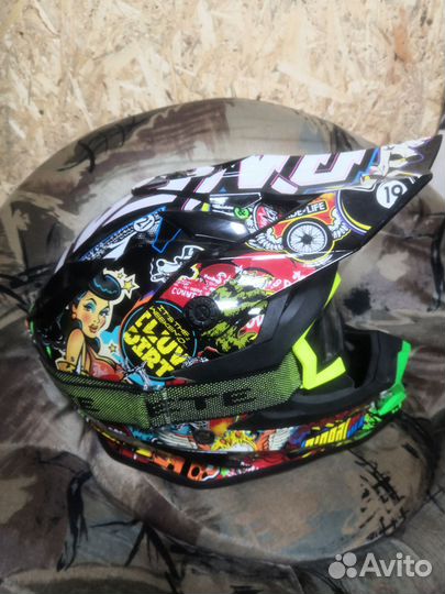 Шлем кроссовый б/у
