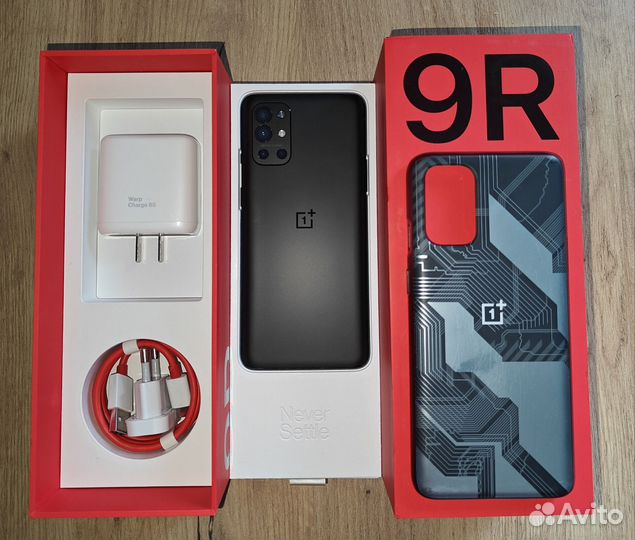 OnePlus 9R, 8/256 ГБ