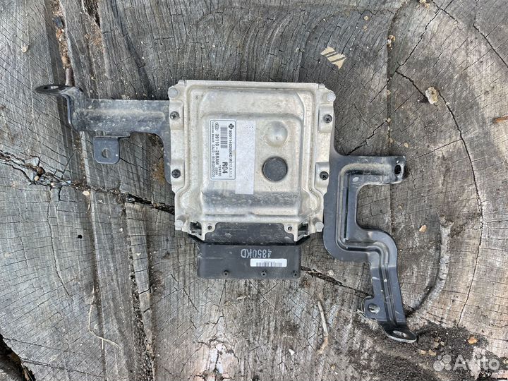 Блок управления двигвтелям эбу kia ceed 2