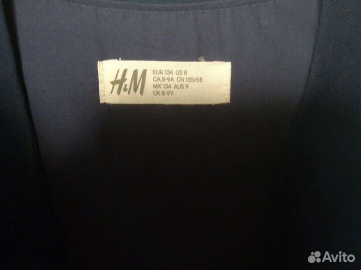 Жилетка и брюки на школьника