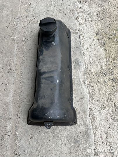 Клапанная крышка нива шевроле