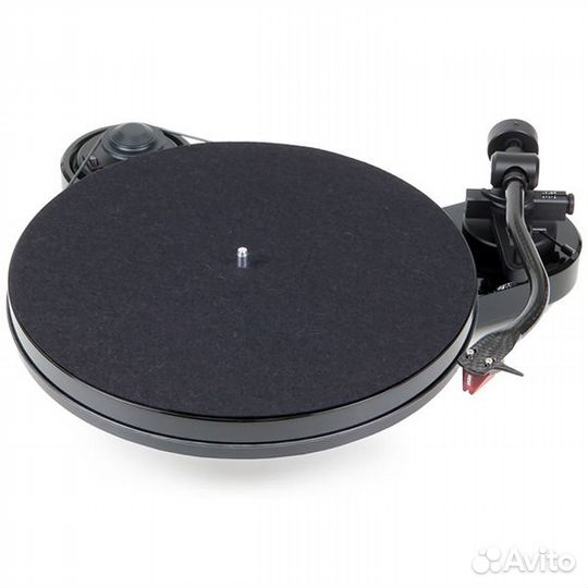 Pro-Ject RPM 1 Carbon Piano Black