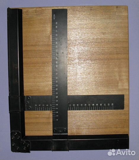 Подзорная труба, респиратор, кадрирующая рамка++++