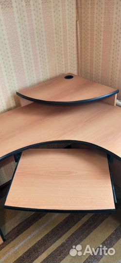 Компьютерный стол