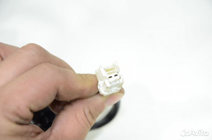 Замок двери передний правый Nissan Altima L31 2.5