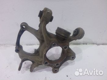 Кулак задний правый BJS72611X