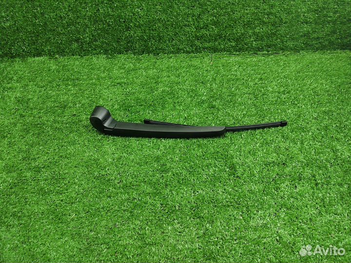 Поводок заднего стеклоочистителя Audi A3 8V VAG